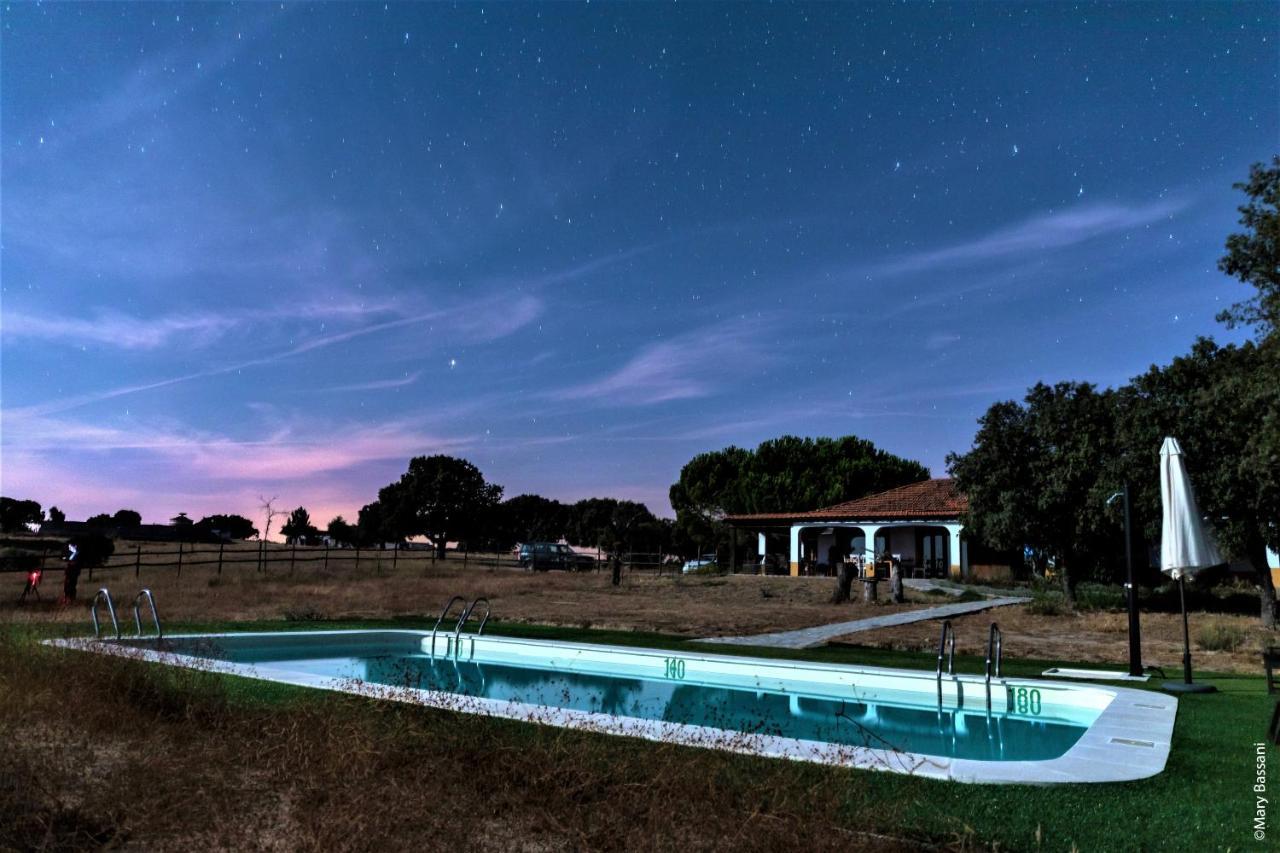 Eco-Lodge En La Reserva Privada Campanarios De Azaba - Proyecto De Conservacion Espeja 외부 사진
