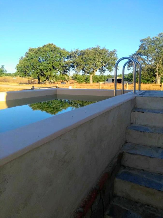 Eco-Lodge En La Reserva Privada Campanarios De Azaba - Proyecto De Conservacion Espeja 외부 사진