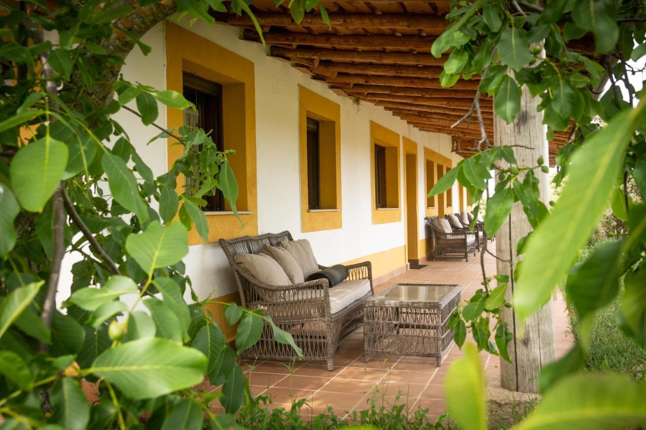 Eco-Lodge En La Reserva Privada Campanarios De Azaba - Proyecto De Conservacion Espeja 외부 사진