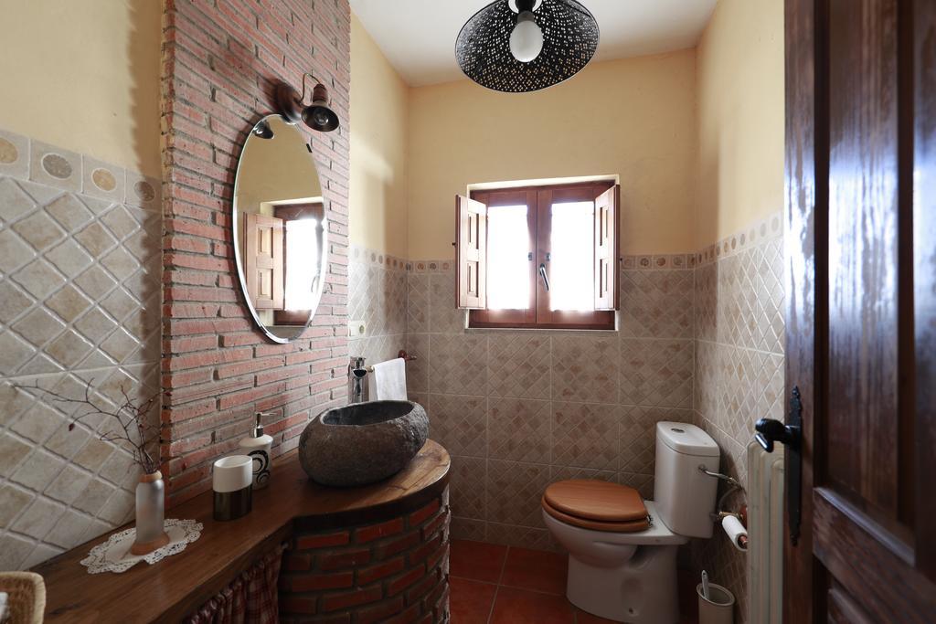 Eco-Lodge En La Reserva Privada Campanarios De Azaba - Proyecto De Conservacion Espeja 외부 사진